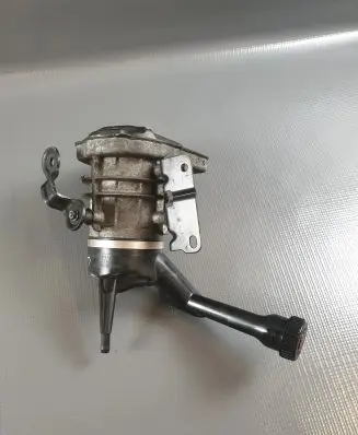 Citroen C4 I Picasso Power steering pump 96842525