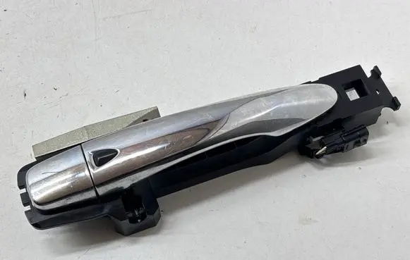 Nissan X-Trail T32 Front door exterior handle 