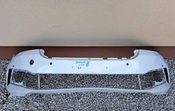 Skoda Superb B8 (3V) Front bumper 3V0807221M