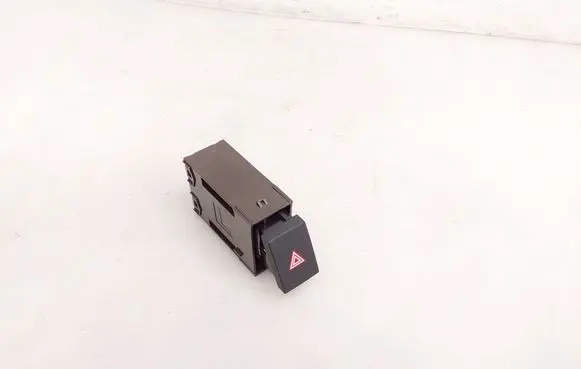 Lexus ES 300h (7th Gen) Hazard light switch 15F207