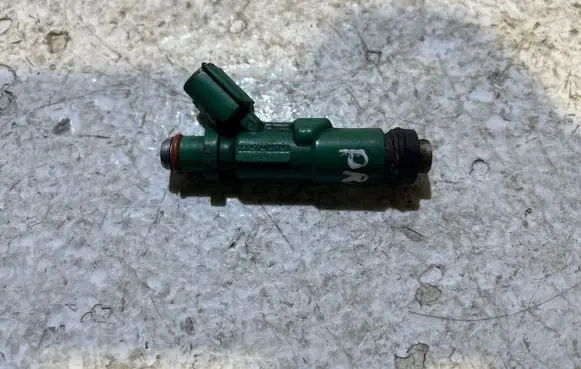 Toyota Prius (XW20) Fuel injector 2325021020