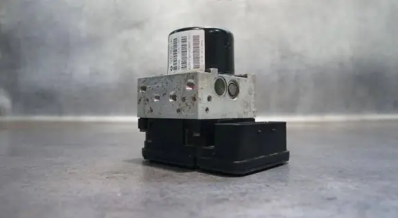 Jeep Compass ABS Pump P04877039AD