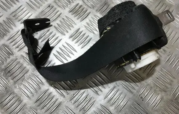 Ford Focus Rear seatbelt 4m51a611b68ag 4m51-a611b68-ag