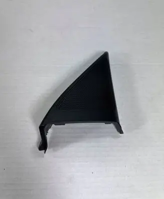 Audi Q3 8U Side speaker trim/cover 8U1035424