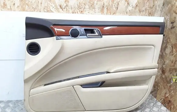 Volkswagen Phaeton Front door card panel trim 3d2867012