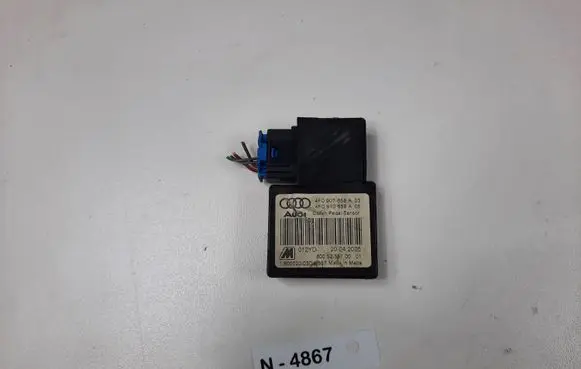 Clutch pedal sensor