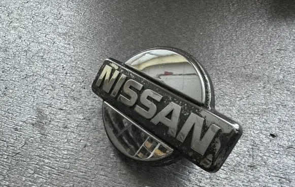 Nissan Patrol 260 Manufacturer badge logo/emblem 62891C9600