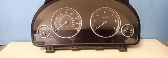 BMW X5 F15 Speedometer (instrument cluster) 9348715