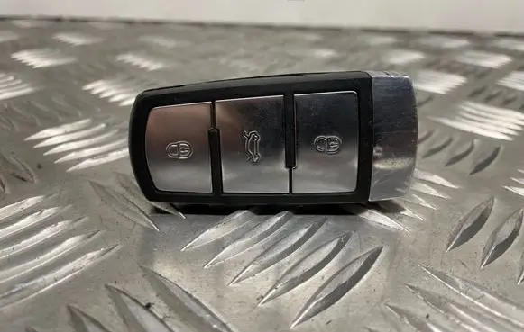 Volkswagen PASSAT B6 Ignition key/card 