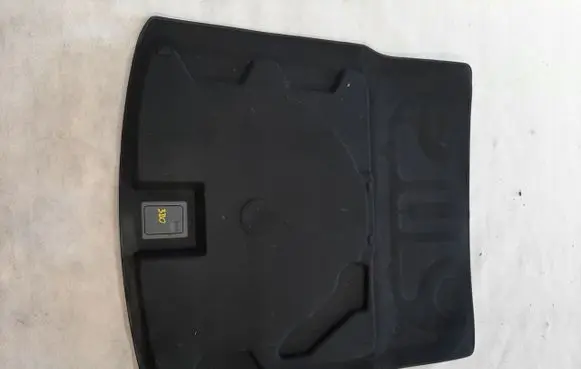 Volkswagen Phaeton Rear floor carpet liner 