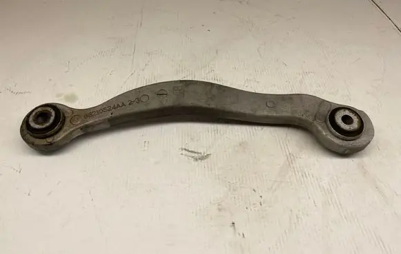 Dodge Challenger Rear control arm 68210524AA
