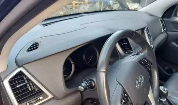 Hyundai Tucson TL Dashboard