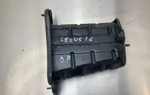 Lexus IS 220D-250-350 Front bumper mounting bracket 