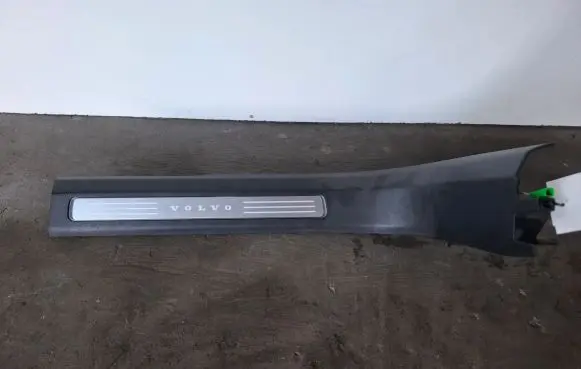 Volvo XC90 Front sill trim cover 32244312