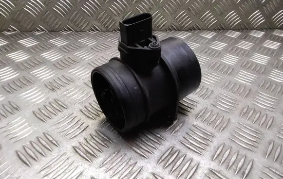 Volkswagen Phaeton Mass air flow meter 0281002461 074906461B