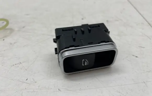 Mercedes-Benz A W177 Electric window control switch A1679050201