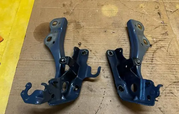 Ford Bronco Engine bonnet/hood hinges M2DB-16800-AA M2DB16800AA M2DB-16801-AA