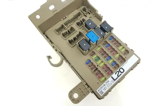 Subaru Legacy BSM Control unit 82201AL20A JB00511ON02 JB004400N
