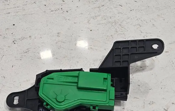 KIA Sportage Fuel tank cap lock 