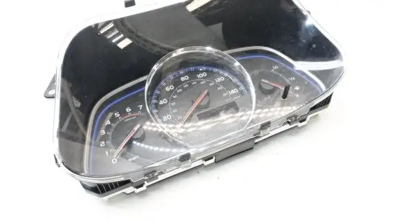 Toyota RAV 4 (XA40) Speedometer (instrument cluster) 8380042K90