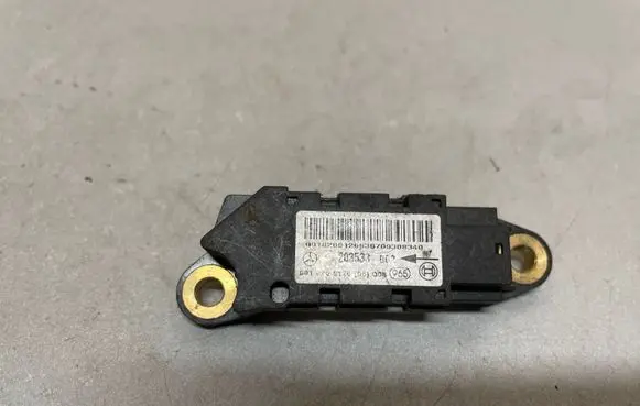 Mercedes-Benz C W203 Airbag deployment crash/impact sensor 0018209126