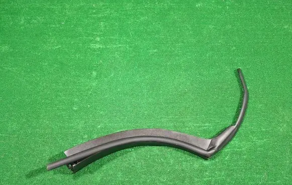 Lexus RX 450H Rear door trim (molding) 6785748040
