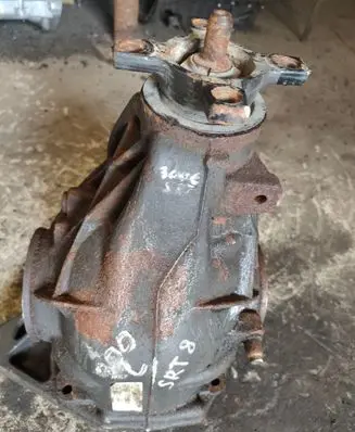 Chrysler 300 - 300C Rear differential P05037799AC