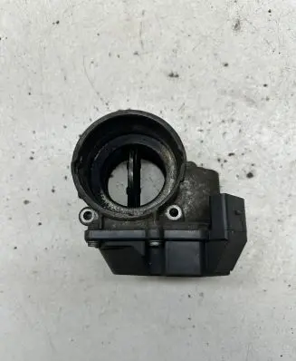 Volkswagen Touran I Throttle valve 03G128063G A2C53249824