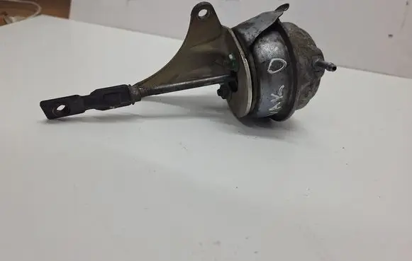 Volkswagen Touran I Turbo system vacuum part 