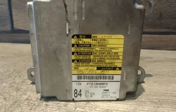 Toyota Avensis T250 Airbag control unit/module 232517102 8917005122