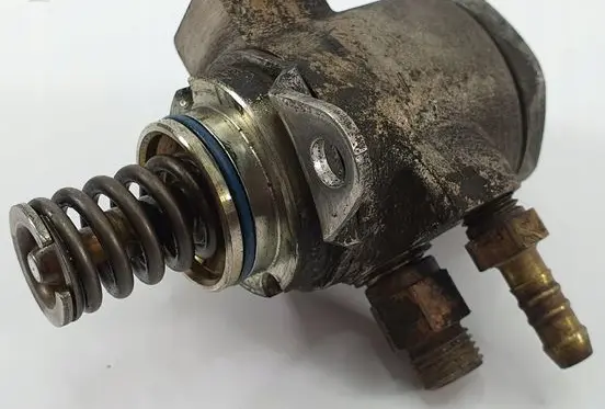 Volkswagen Beetle A5 Fuel injection high pressure pump
