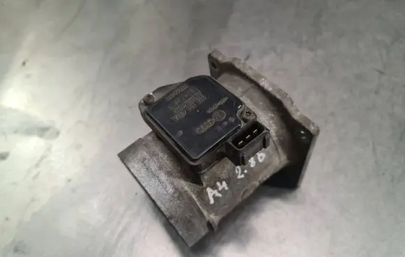Audi A6 S6 C5 4B Mass air flow meter 078133471A 54794