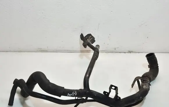 Hyundai Santa Fe Engine coolant pipe/hose 