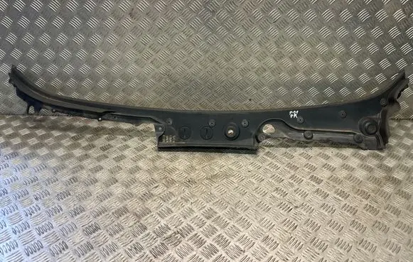 BMW 5 F10 F11 Wiper trim 7203124