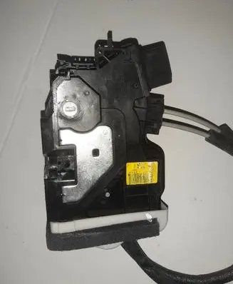 KIA Optima Rear door lock A045777