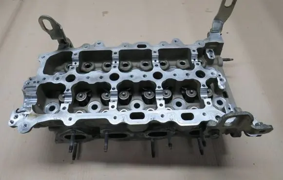 Opel Insignia A Engine head 55599663