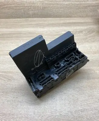 Mercedes-Benz E W210 Fuse module 0225455332