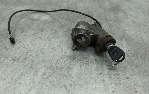 Volkswagen Golf III Ignition lock