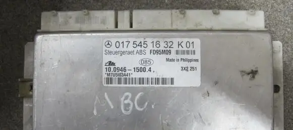 Mercedes-Benz C W202 ABS control unit/module 0175451632