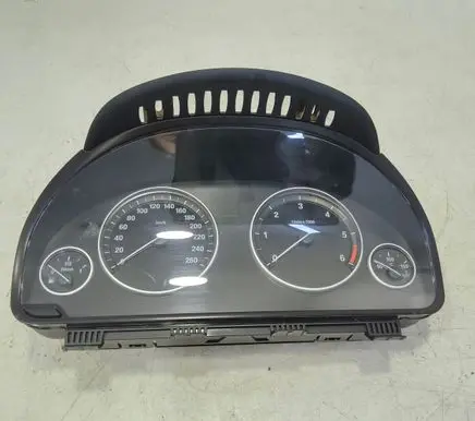 BMW 5 F10 F11 Speedometer (instrument cluster) 934871410