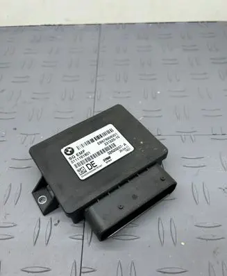 BMW 5 F10 F11 Hand brake control module 6799083 23122010 0111161801