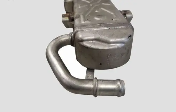 Skoda Superb B6 (3T) EGR valve cooler 03L131512C 03L131512DQ