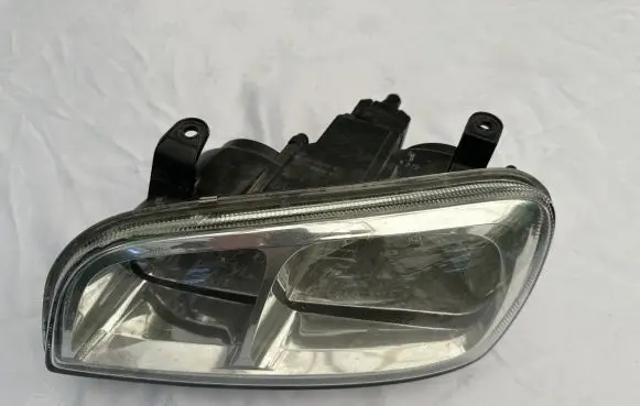 Toyota RAV 4 (XA10) Headlight/headlamp