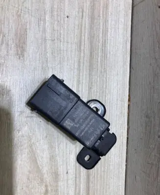 Ford Ecosport Glow plug pre-heat relay 9803299780