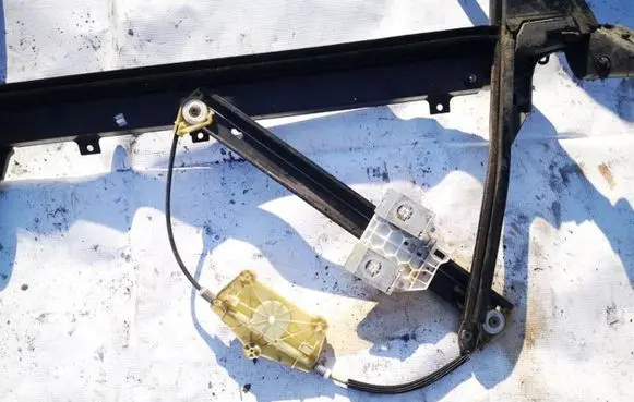 Sliding door window regulator with motor