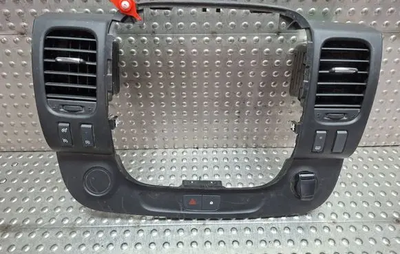Renault Trafic III (X82) Radio/GPS head unit trim S26301585 93452450