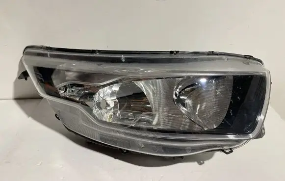 Iveco Daily 6th gen Headlight/headlamp 5801473749
