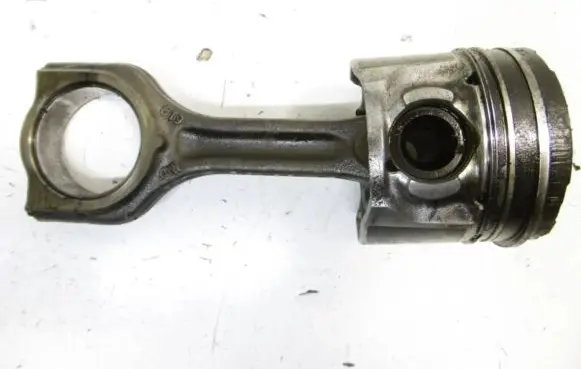 Peugeot 206 CC Piston 
