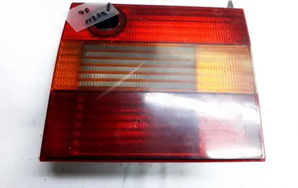 Volkswagen PASSAT B4 Tailgate rear/tail lights