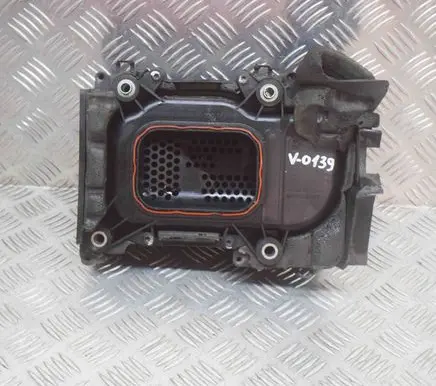 Volkswagen Golf VII Other engine bay part 03C103502K 3981030939